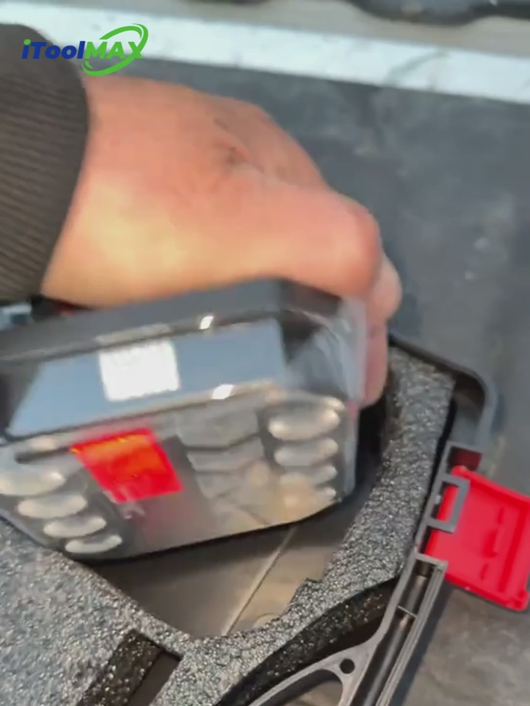 Charger la vidéo : itoolmax best wireless trailer lights kit