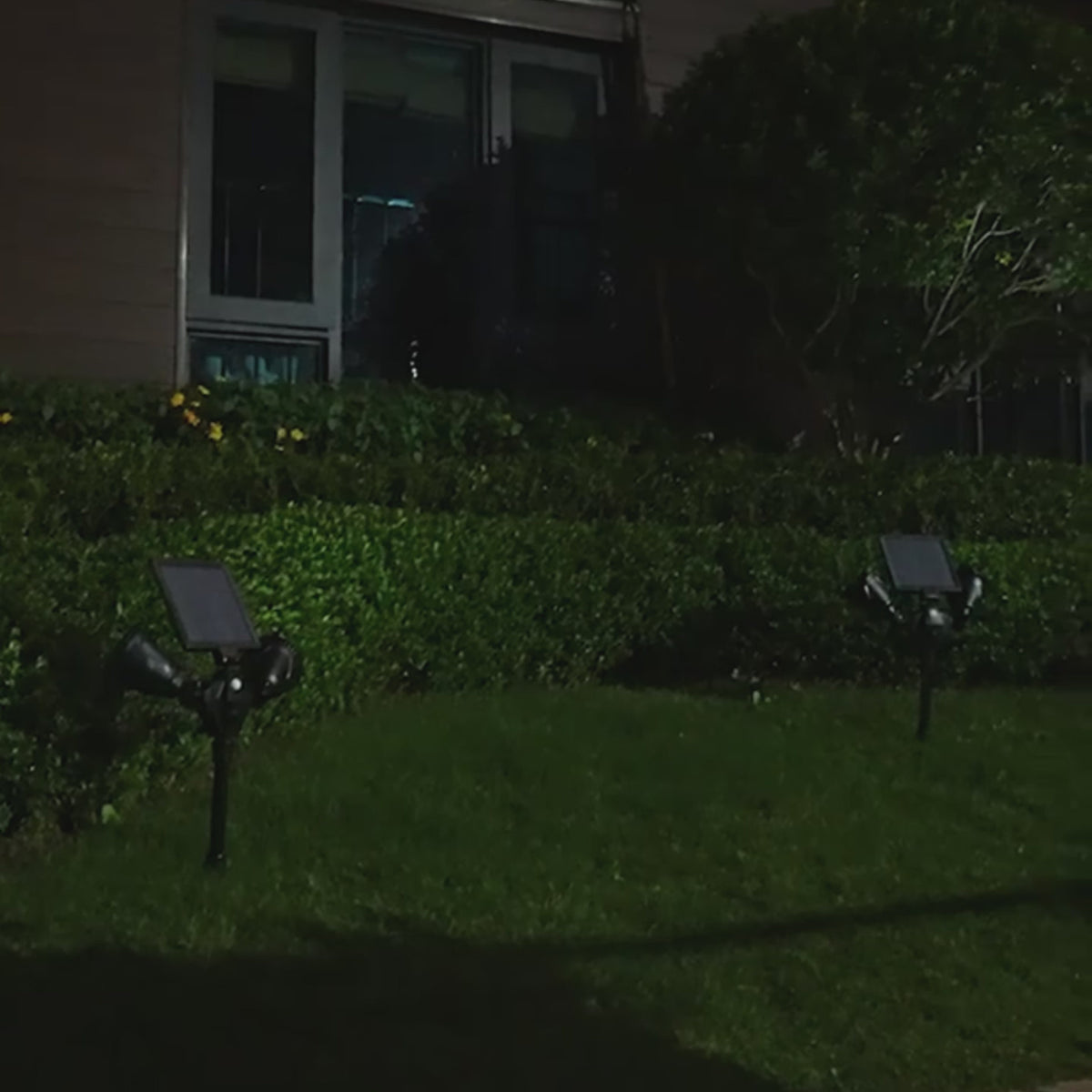 Video laden: iToolMax solar spot lights outdoor with 4 modes new
